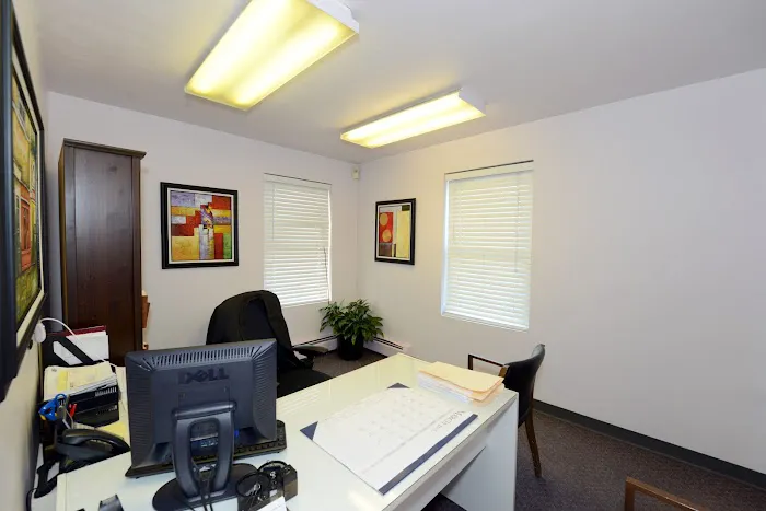 The Law Offices of Thomas J. Lavin 4