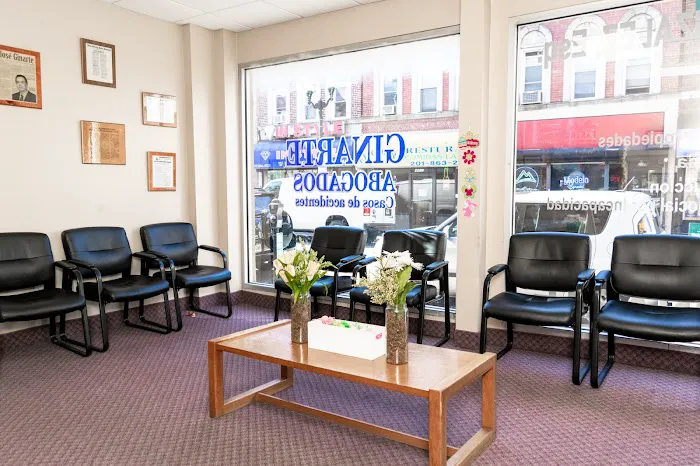 Ginarte Gonzalez & Winograd, LLP 4
