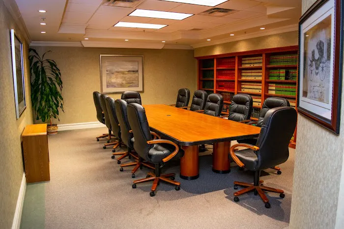 Ginarte Gonzalez & Winograd, LLP 5