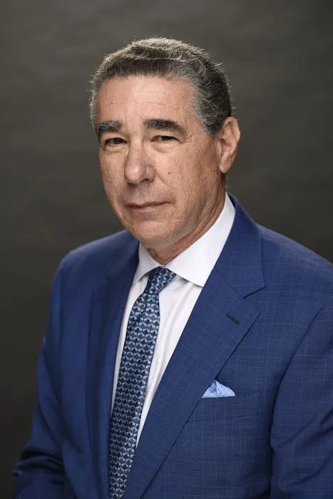De Caro & Kaplen, LLP 4