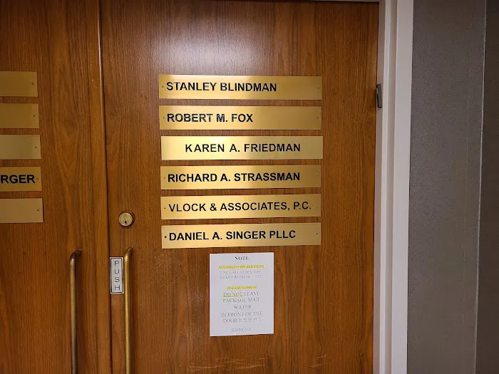 Daniel A Singer Law Office 4