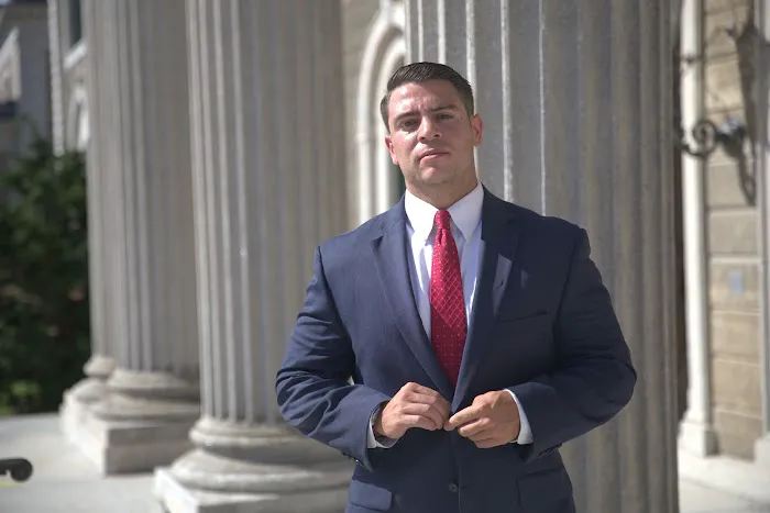 Kyle The Lawyer - Kyle McLaughlin, Esq. 4