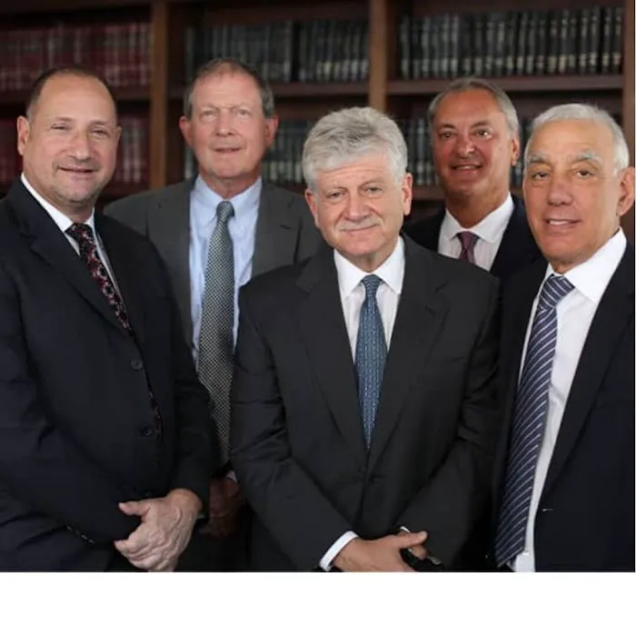 Rosenberg, Minc, Falkoff & Wolff, LLP 4