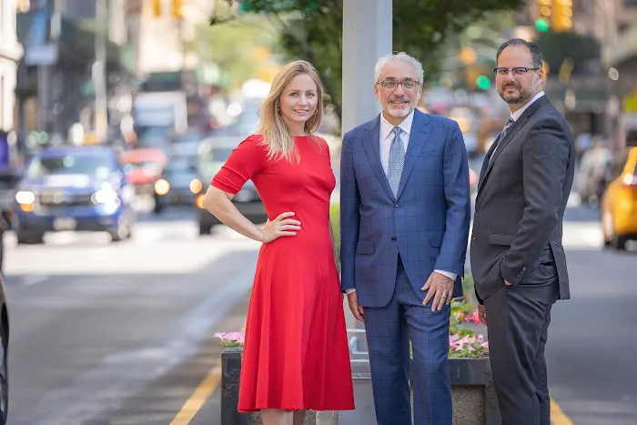 Einbinder & Dunn LLP 3