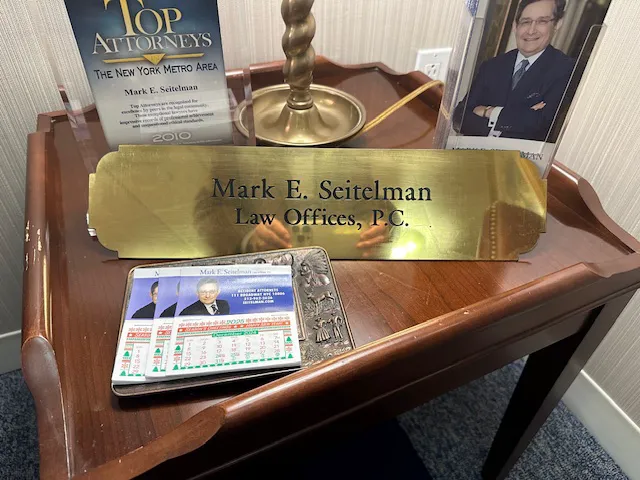 Mark E. Seitelman Law Offices - Accident & Injury Attorneys 4