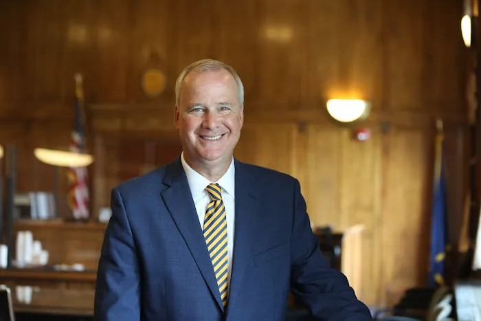 McDonald & MacGregor, LLC 4