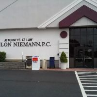 Hanlon Niemann & Wright, PC ico