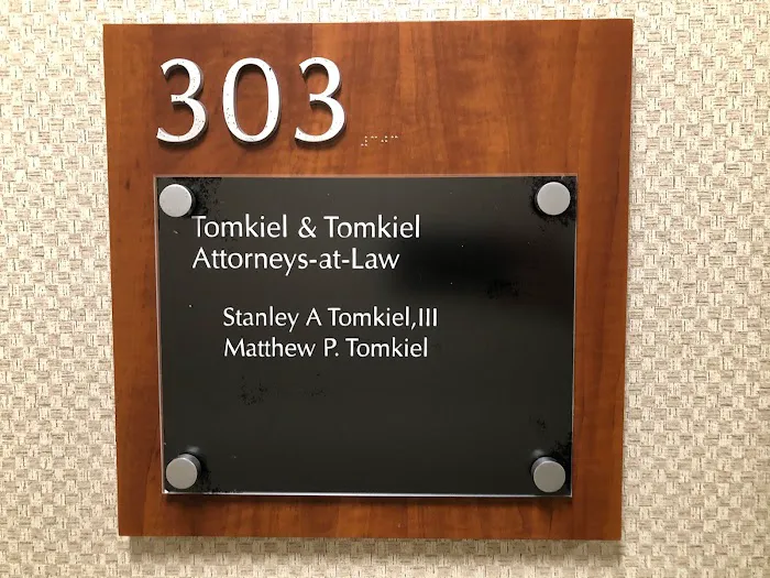 Tomkiel & Tomkiel 5