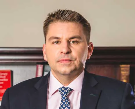 Lomurro Munson LLC 4