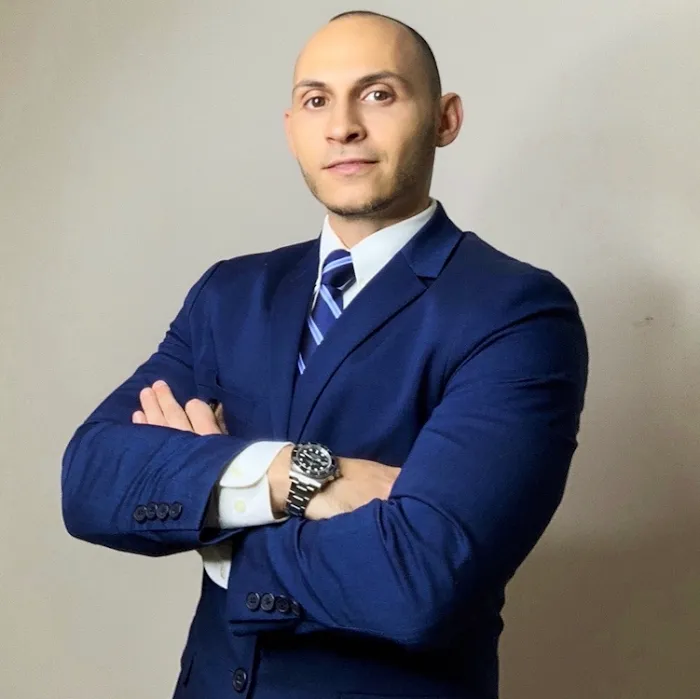 Rozhik Law 4