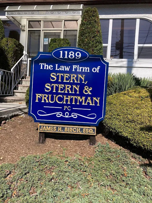 STERN, STERN & FRUCHTMAN PC 4