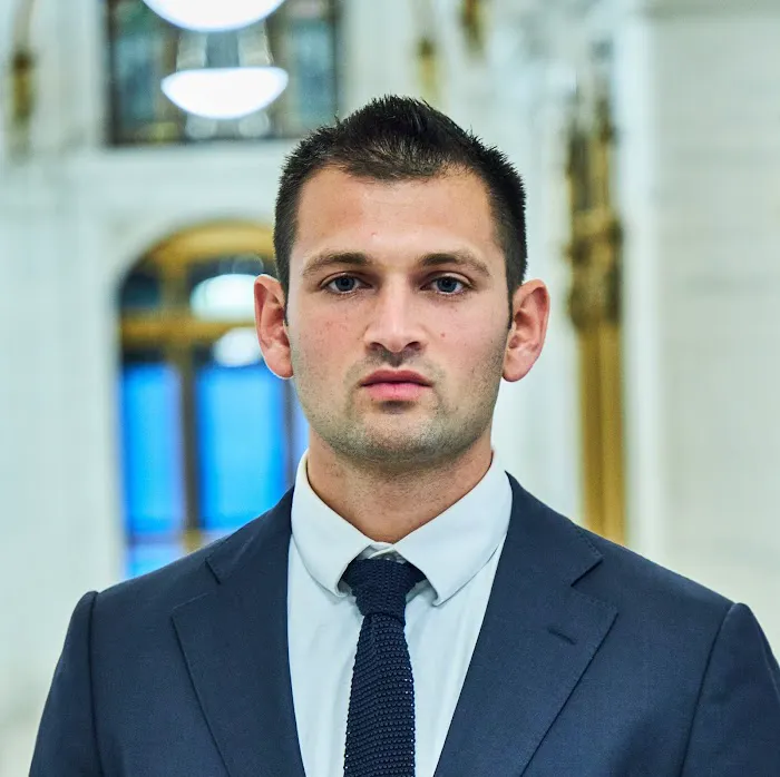 Anthony Makarov, Personal Injury Attorney 4
