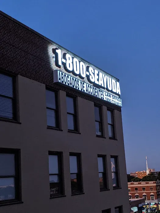 1(800)SEAYUDA Abogados de Accidentes 4