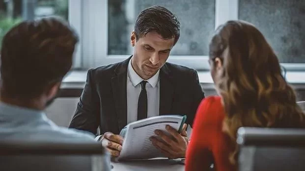 Finding the Right Divorce Lawyer with Custody Expertise: A Personal Journey