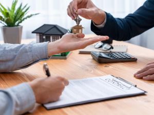 Lease Agreement Disputes: When to Hire an Attorney in the U.S.