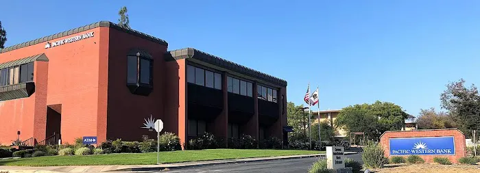 The Law Offices of Thomas S. Carter 4
