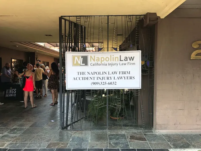 Napolin Accident Injury Lawyer 4