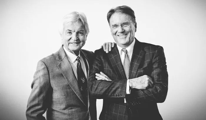 Lindell & Lavoie LLP 5