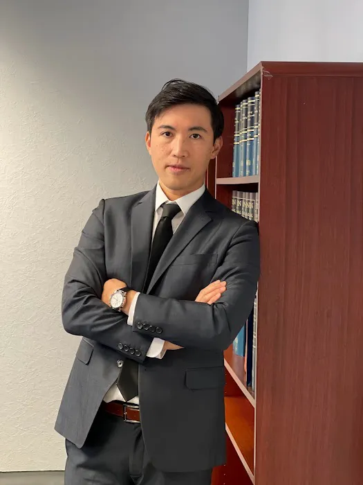 The Law Office of Huy Nguyen, Luat Su Huy Nguyen 5