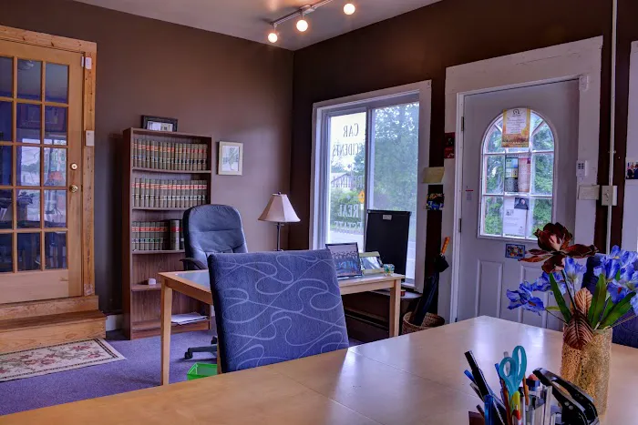 Shawn Council Law Firm, local Attorney for personal injuries, Business and Employment law. 4