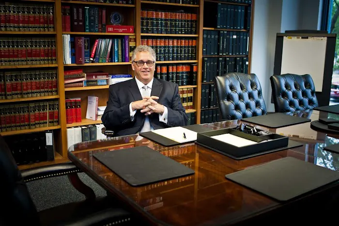 Apolinsky & Associates, LLC 5