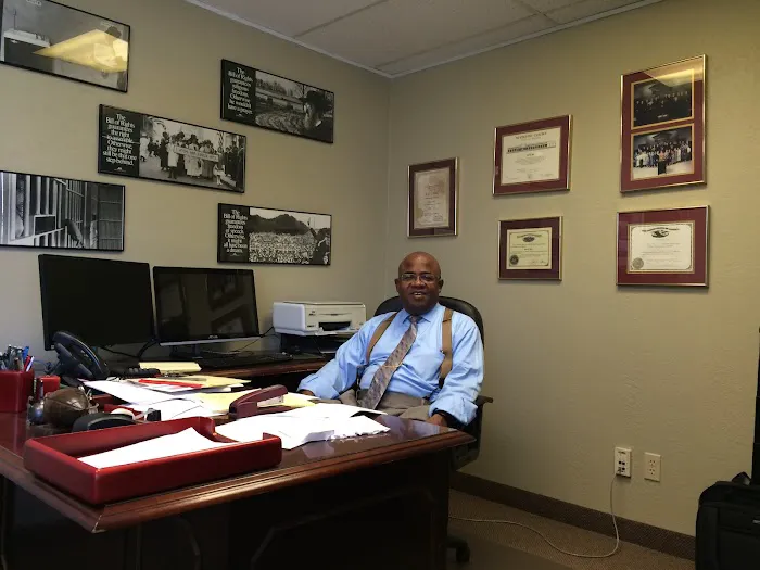 Loyd C Tate Law Office 5