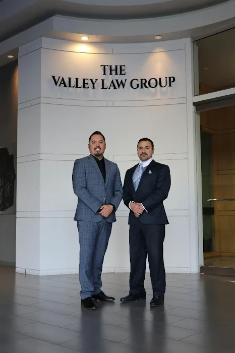 Abogados De La Gente - Attorney Walter Rivera 5