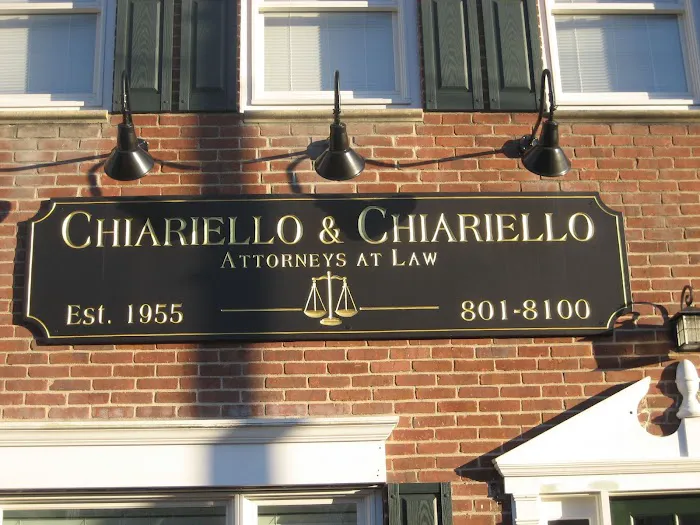 Chiariello & Chiariello 4