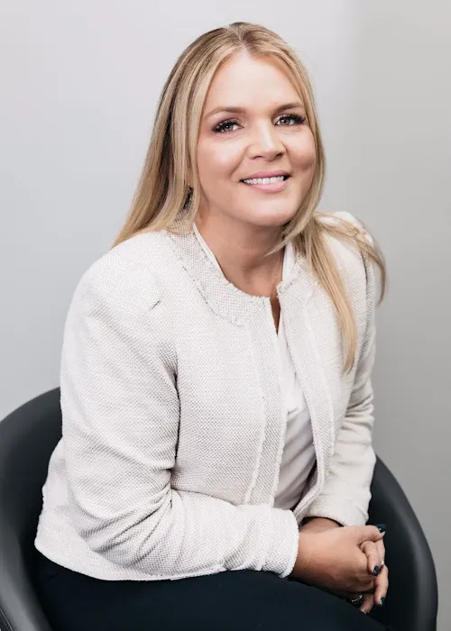 Ana Raquel Reis - Attorney at Law, LLC 4
