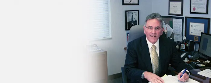 Neuner & Ventura LLP 4