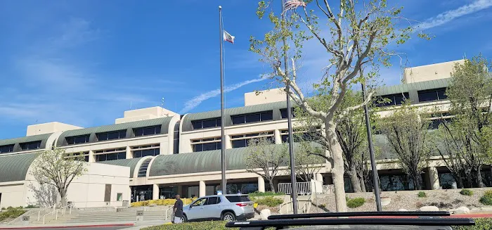 Jennifer Le Law Office 4
