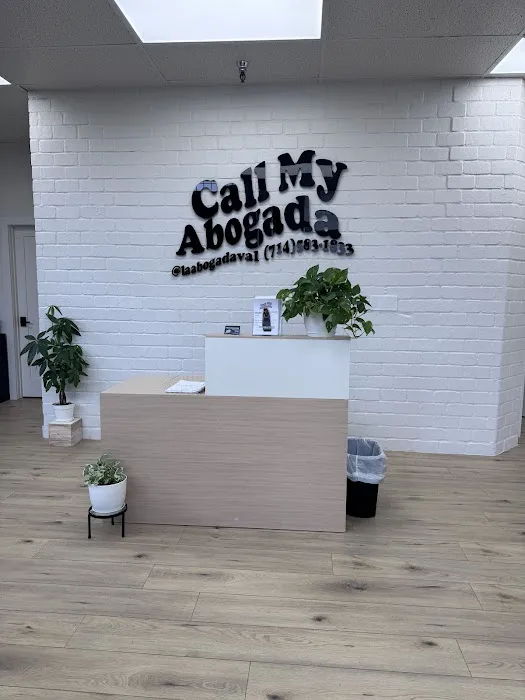 Call My Abogada 5