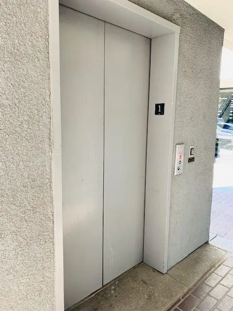Law Offices of Jeffery M Klein 5