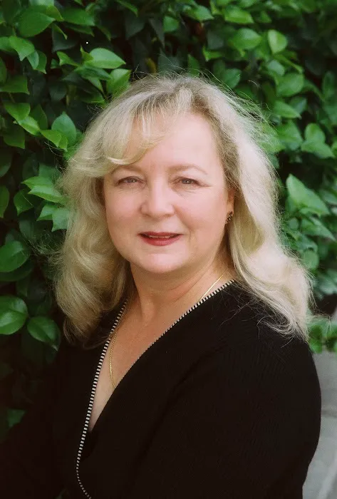 Linda K. Ross 4