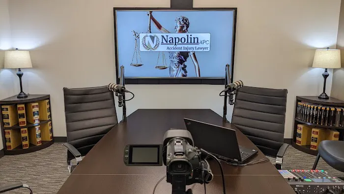 Napolin Accident Injury Lawyer 4