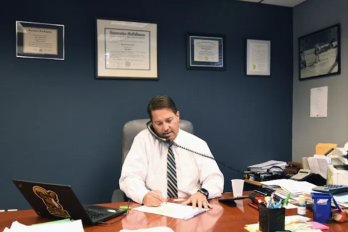 Stephen Law Group Injury Lawyers 5