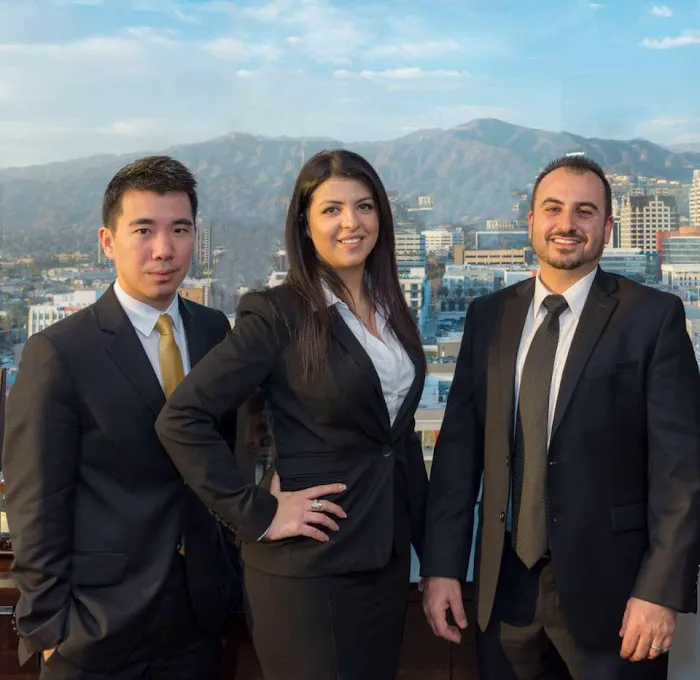 KCNS Law Group, LLP 5