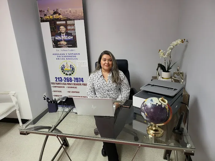 Tramitadora Legal Salvadoreña 5