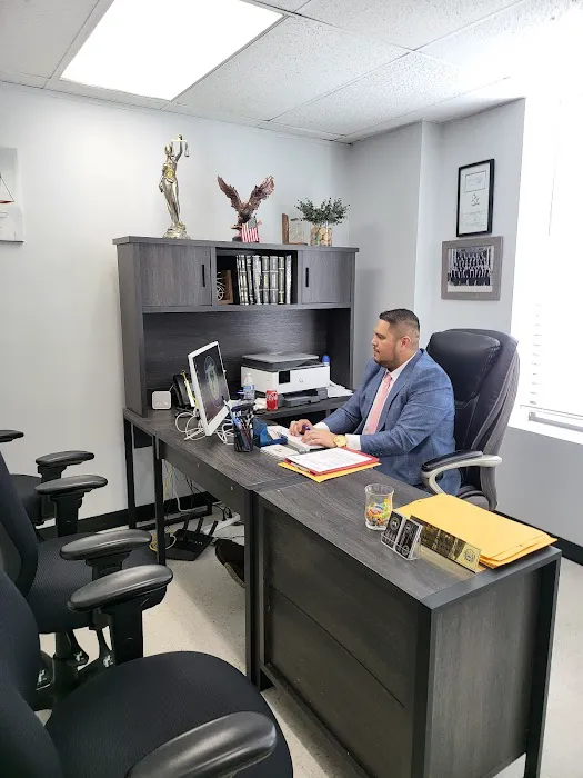 Tramitadora Legal Salvadoreña 5