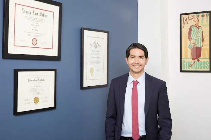 ABOGADO DE INMIGRACION ALEJANDRO BARAJAS 5
