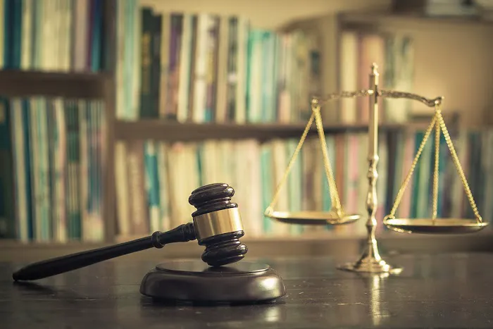 Law Offices of London & Le 4