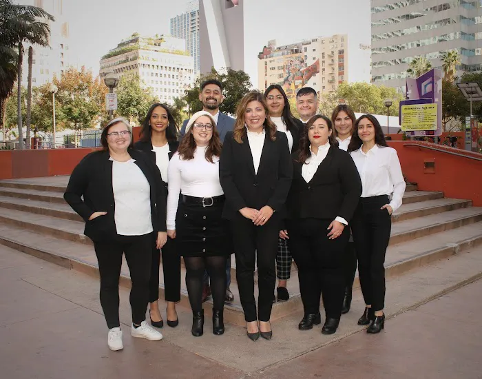 Law Offices of Roxana V Muro 5