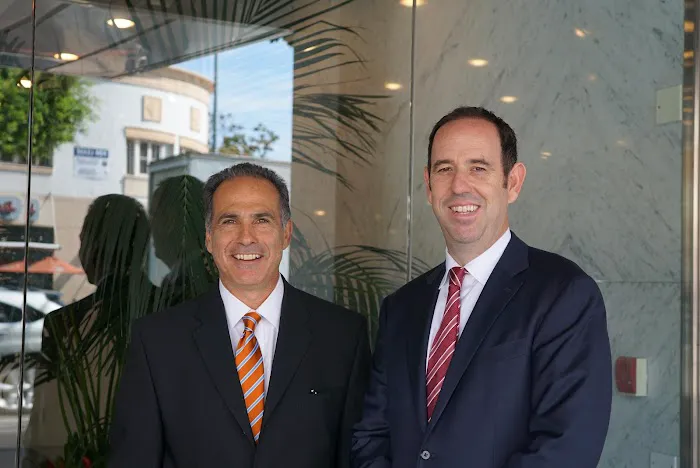 Glotzer & Leib, LLP 5