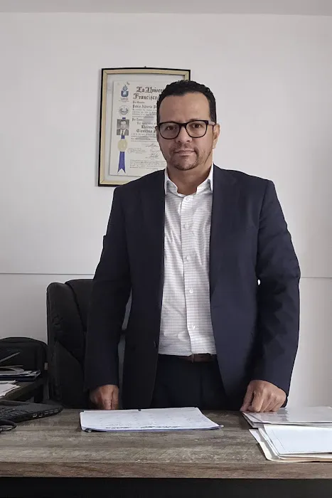 ABOGADO Y NOTARIO SALVADOREÑO 5