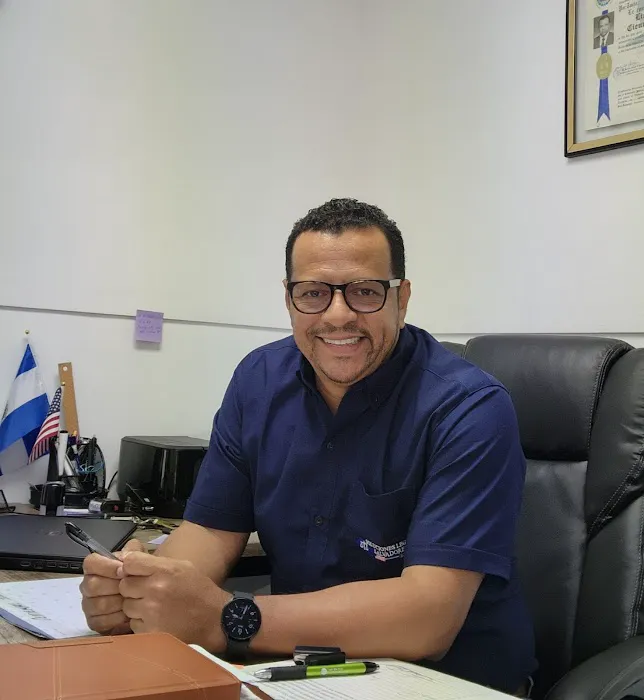 ABOGADO Y NOTARIO SALVADOREÑO 5