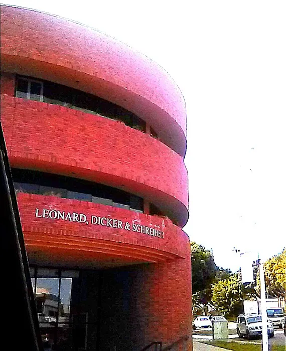 Leonard Dicker & Schreiber Llp 4