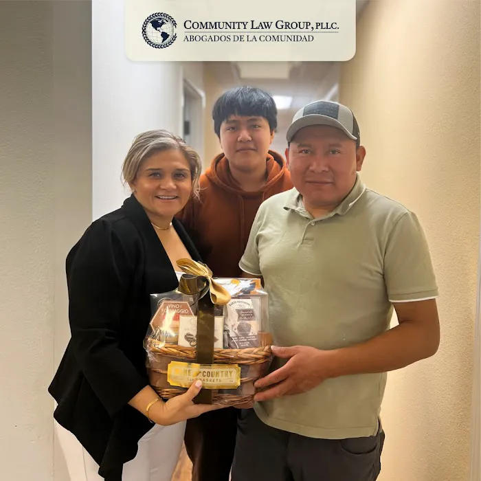 Abogados de la Comunidad - Community Law Group 5