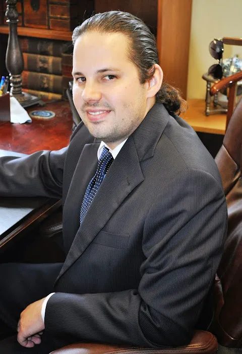 Chris Colavecchio Attorney 5