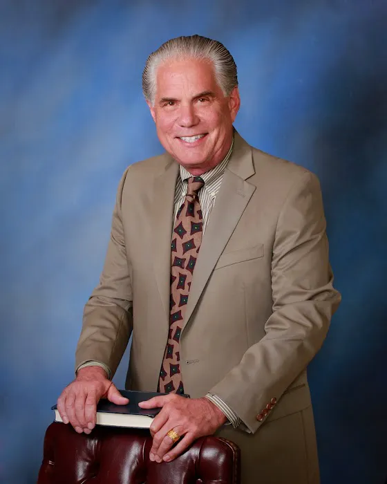 Christopher Weiss 5