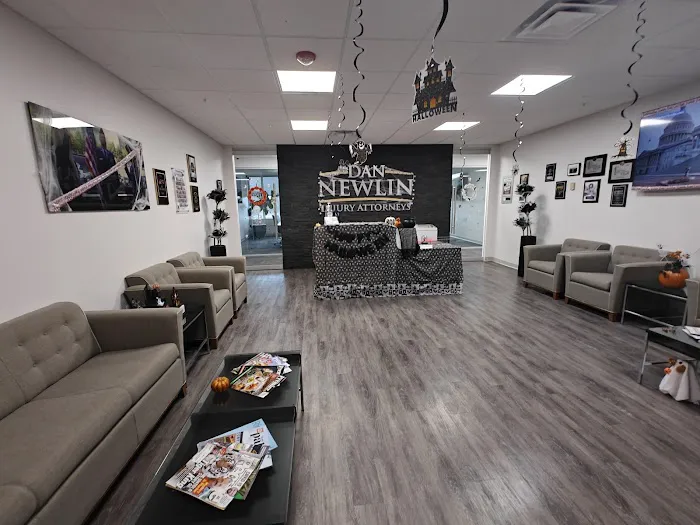 Dan Newlin Injury Attorneys 4
